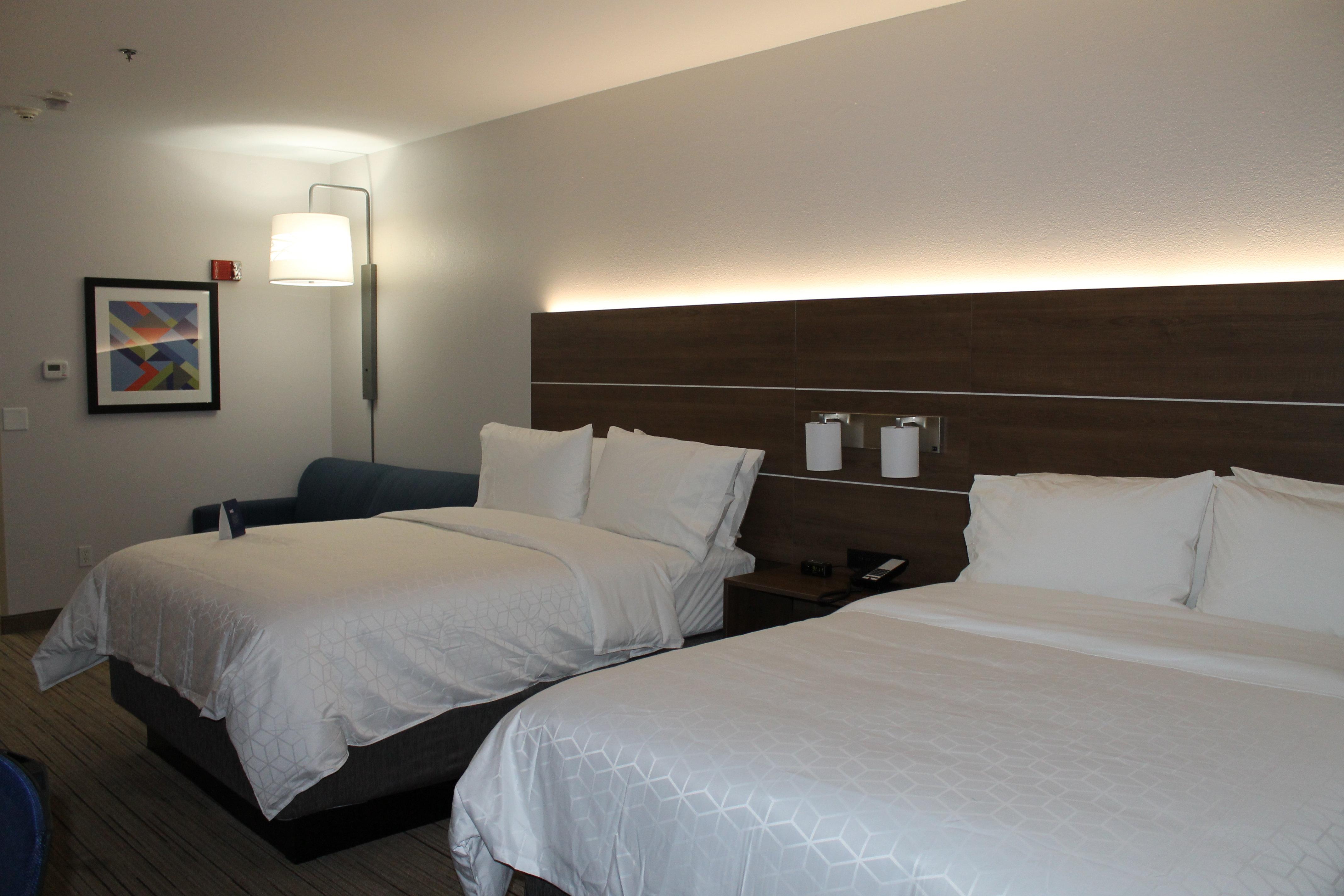 Holiday Inn Express & Suites - Tulare By Ihg Exteriér fotografie