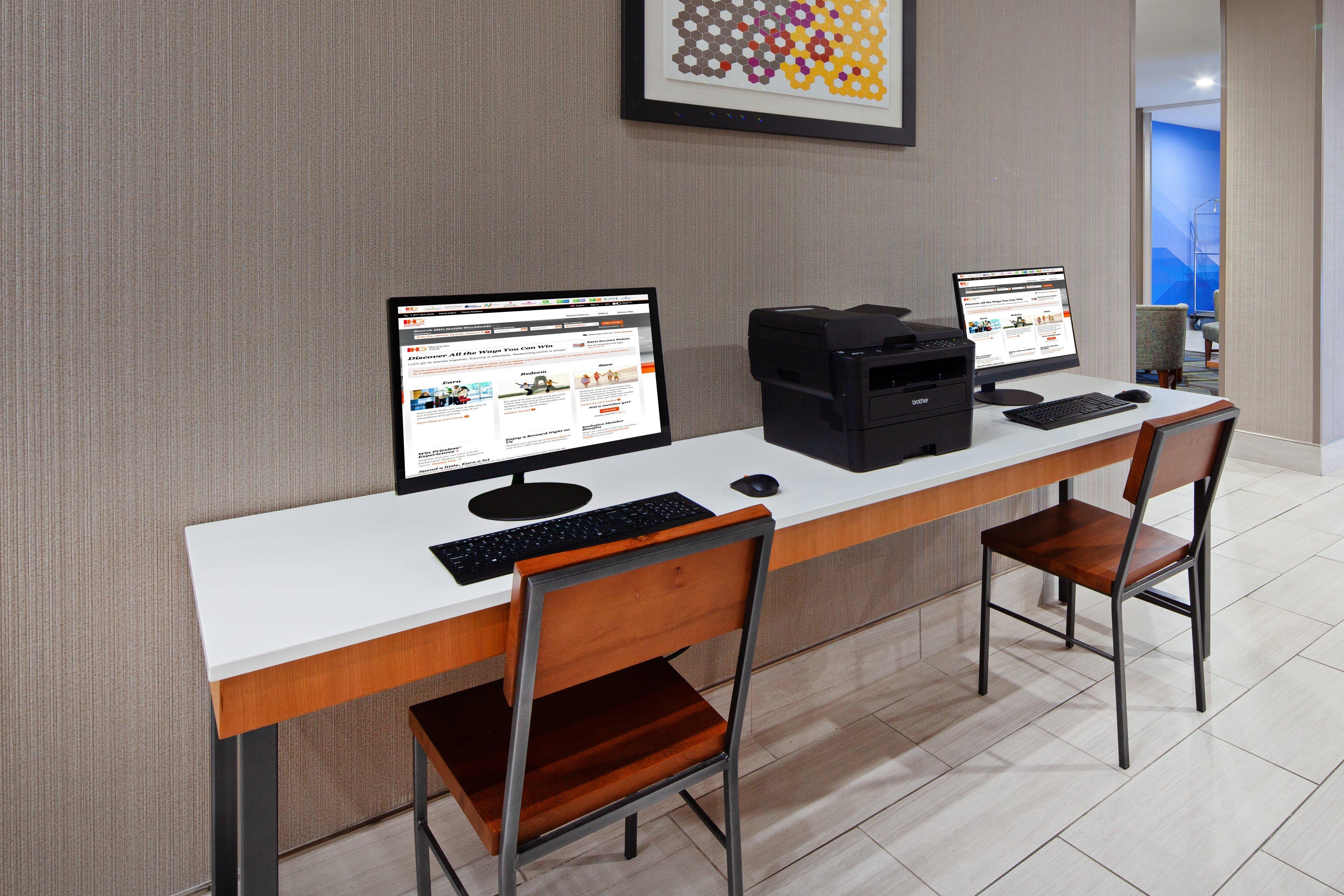 Holiday Inn Express & Suites - Tulare By Ihg Exteriér fotografie